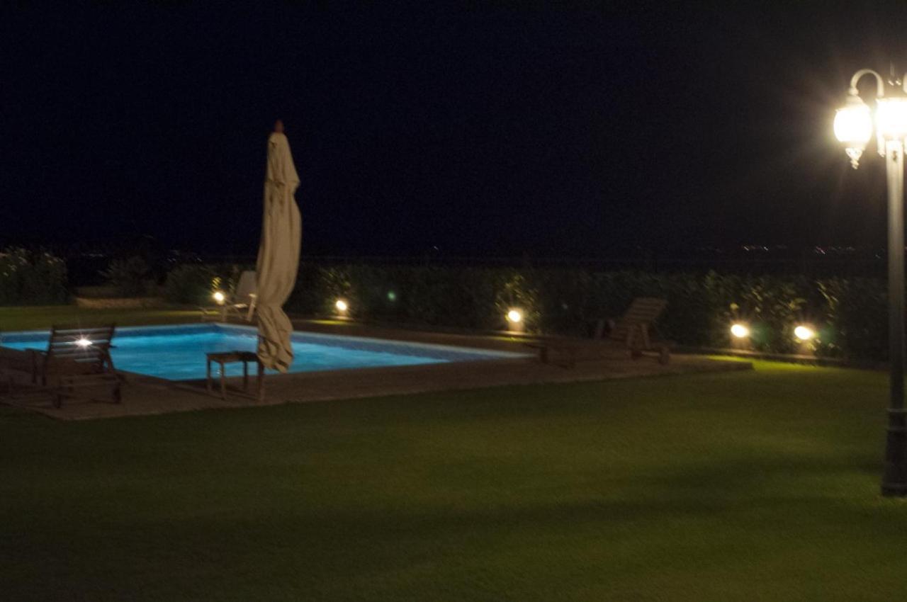 Villa Anna نافبكْتوس المظهر الخارجي الصورة