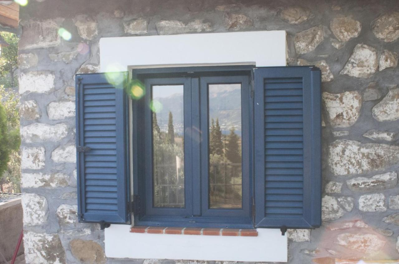 Villa Anna نافبكْتوس المظهر الخارجي الصورة