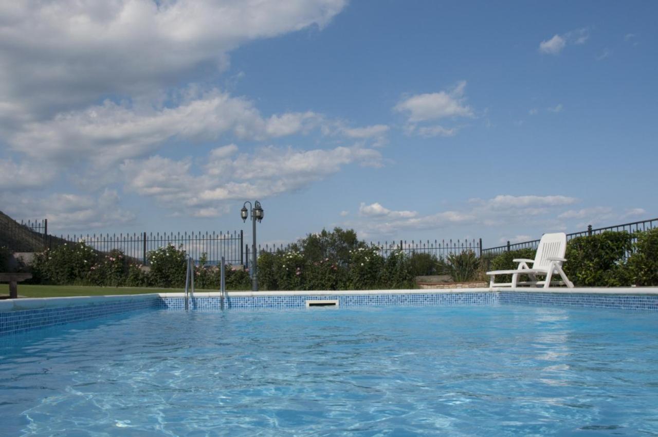 Villa Anna نافبكْتوس المظهر الخارجي الصورة