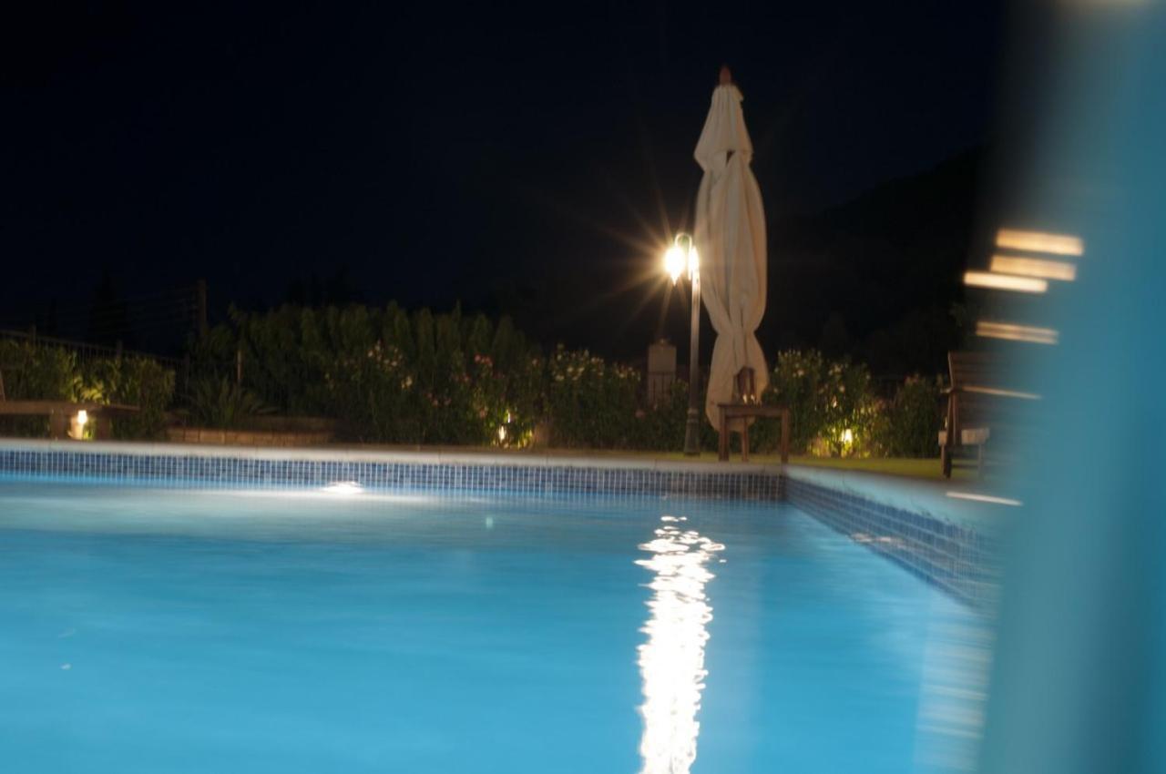 Villa Anna نافبكْتوس المظهر الخارجي الصورة