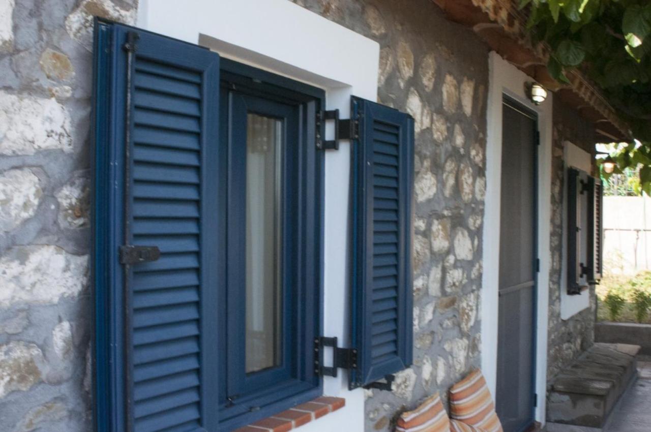 Villa Anna نافبكْتوس المظهر الخارجي الصورة