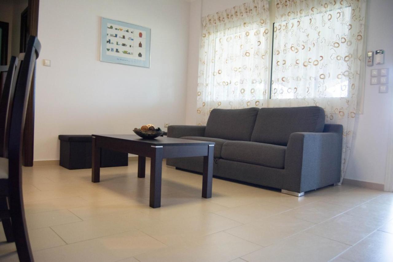 Villa Anna نافبكْتوس المظهر الخارجي الصورة