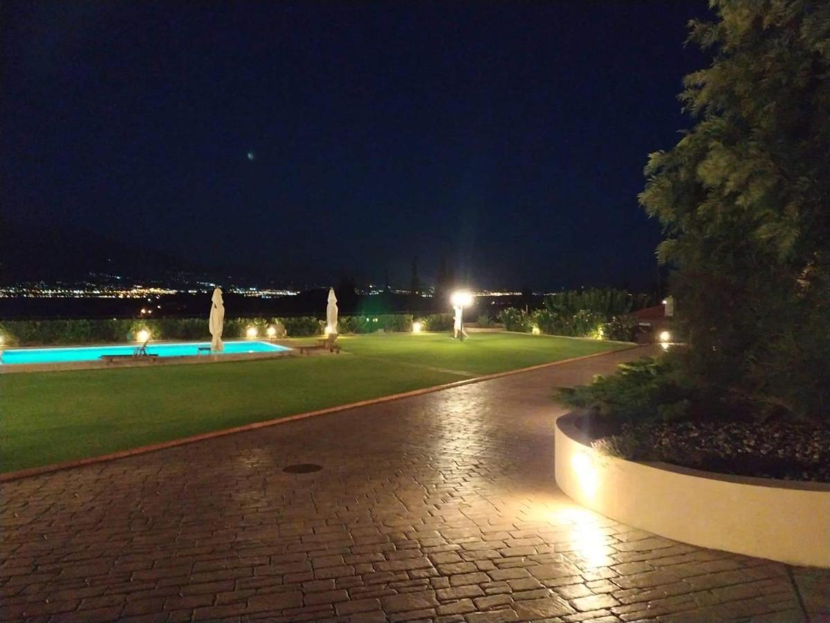 Villa Anna نافبكْتوس المظهر الخارجي الصورة