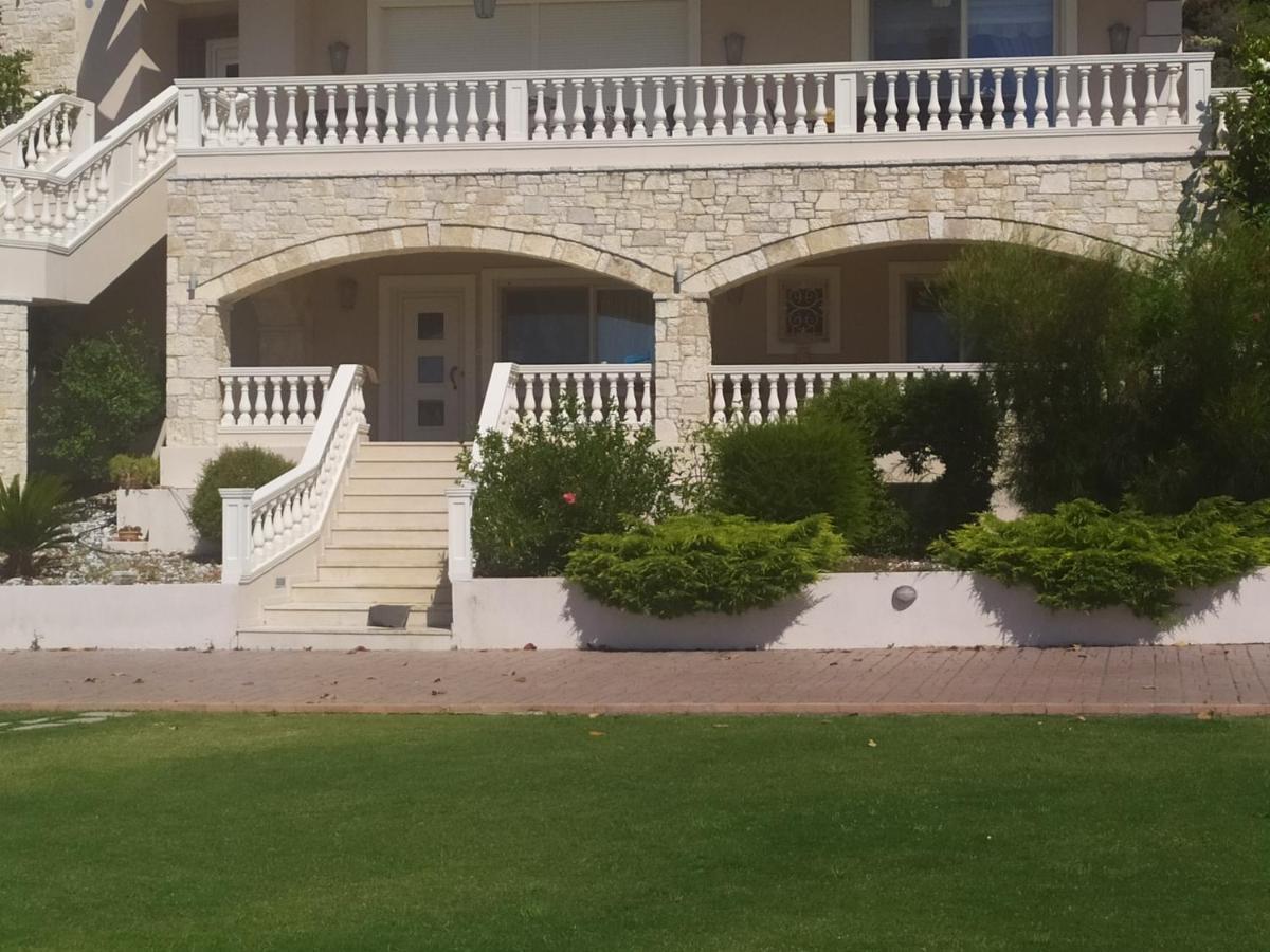 Villa Anna نافبكْتوس المظهر الخارجي الصورة
